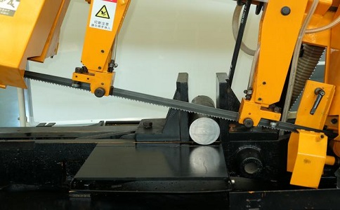 全州数控带锯床自动送料精度会出现偏差吗？